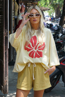 Hibiscus Box Tee - Lemon
